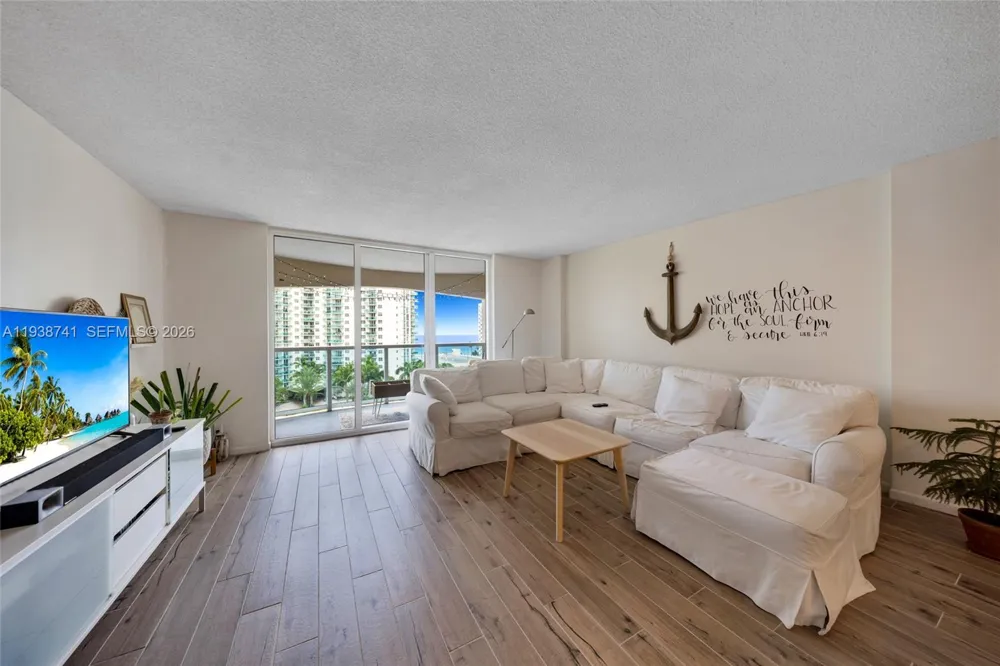 3800 S Ocean Dr #817 Hollywood, FL 33019