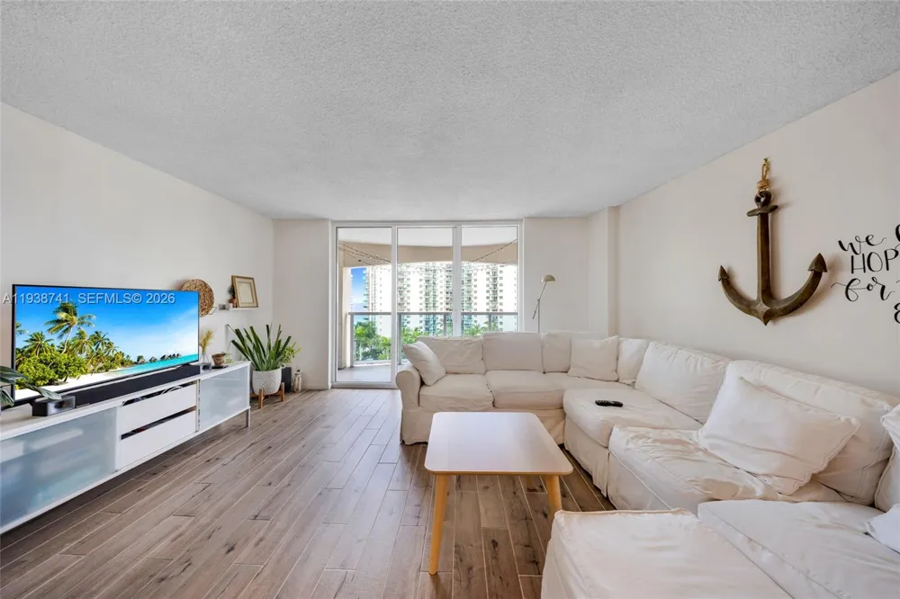 3800 S Ocean Dr #817 Hollywood, FL 33019