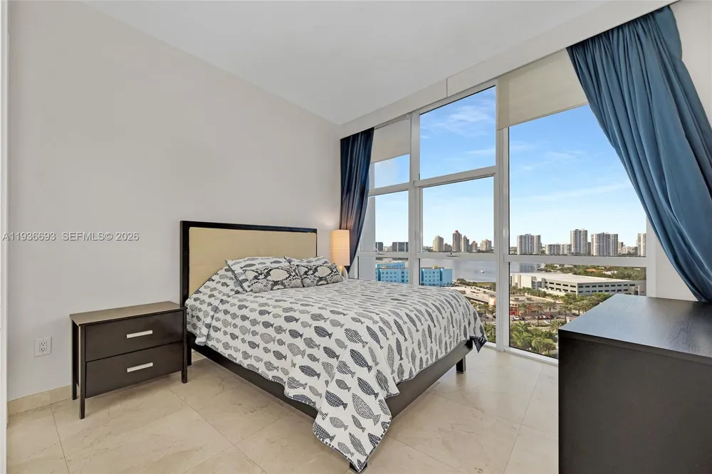 18101 Collins Ave #1609 Sunny Isles Beach, FL 33160