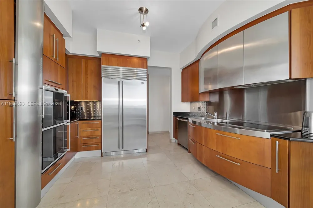 18101 Collins Ave #1609 Sunny Isles Beach, FL 33160