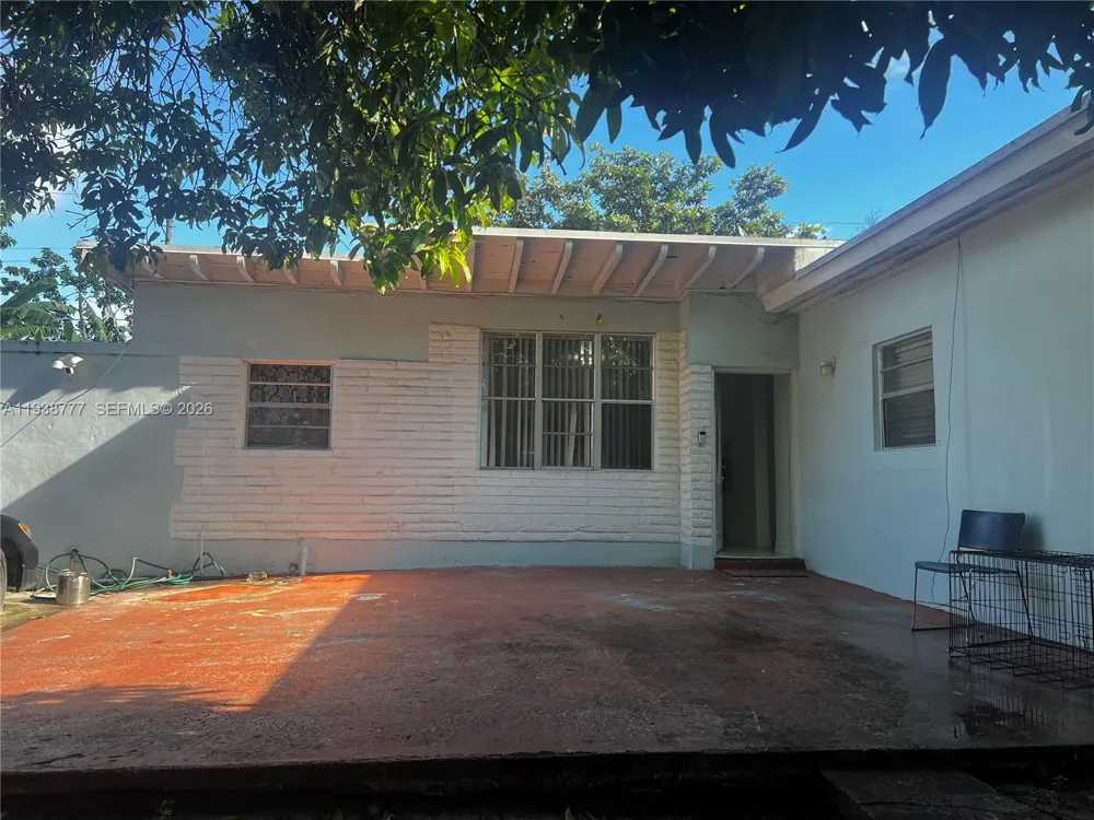 289 NW 109th St Miami, FL 33168