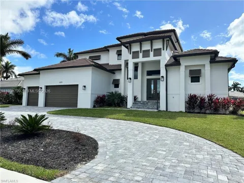 654 Bamboo Ct