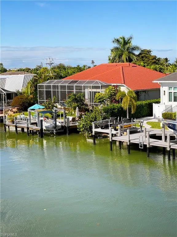 654 Bamboo Ct Marco Island, FL 34145