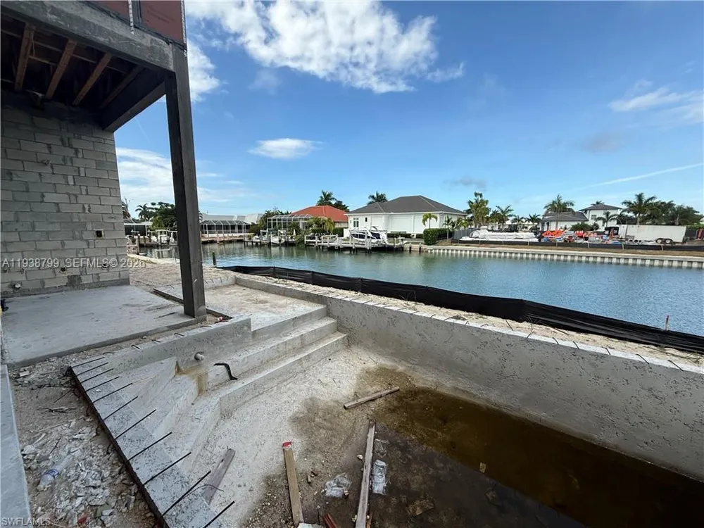 654 Bamboo Ct Marco Island, FL 34145