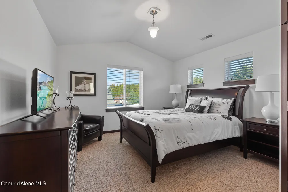 3260 W MAGISTRATE LOOP Hayden, ID 83835