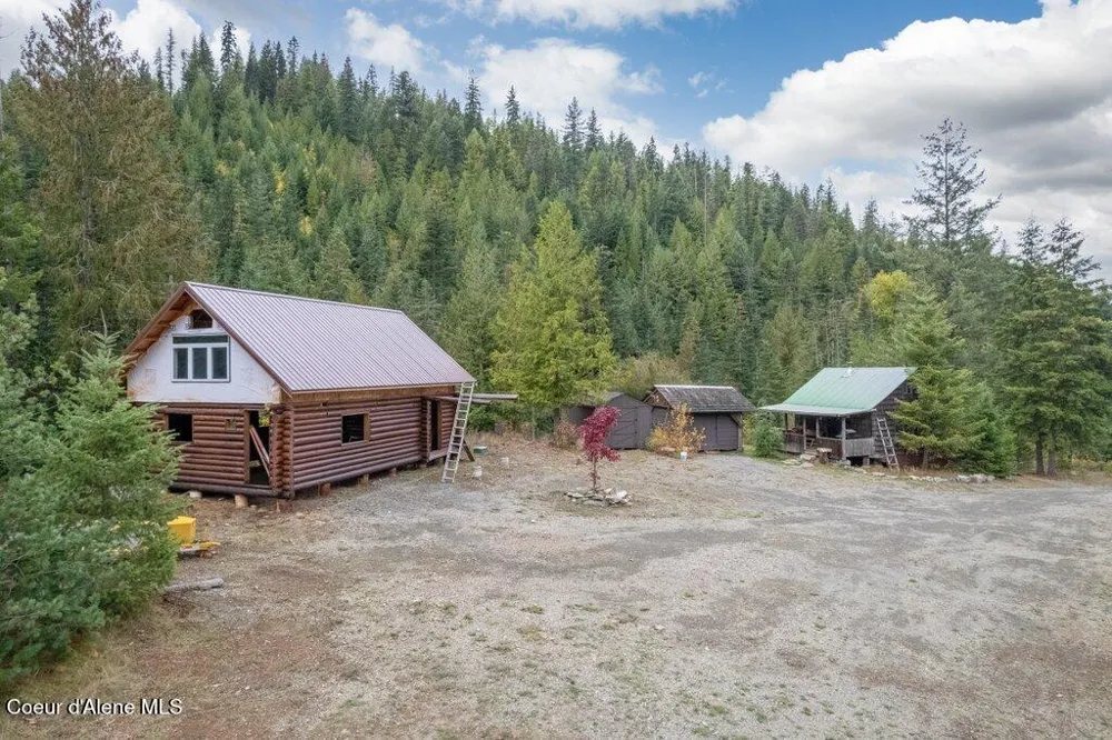 20308 E Canary Creek Road Cataldo, ID 83810