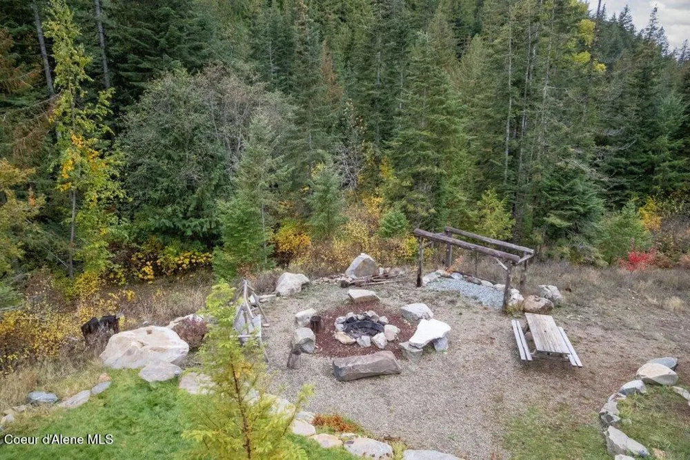 20308 E Canary Creek Road Cataldo, ID 83810