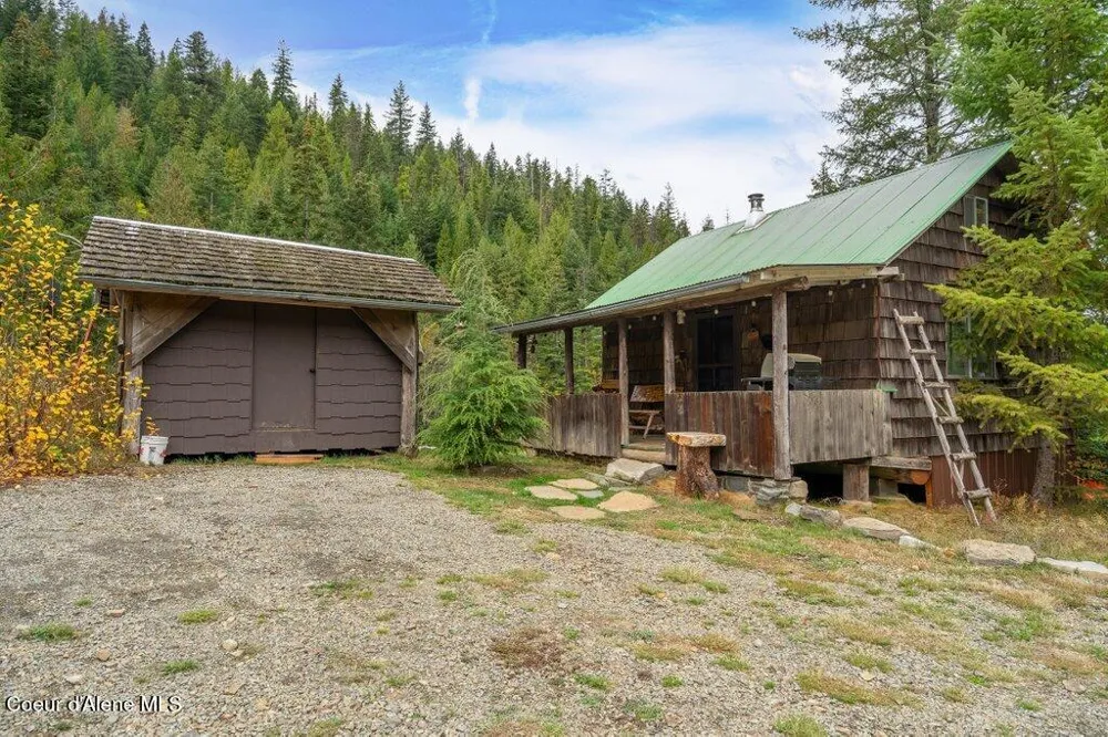 20308 E Canary Creek Road Cataldo, ID 83810