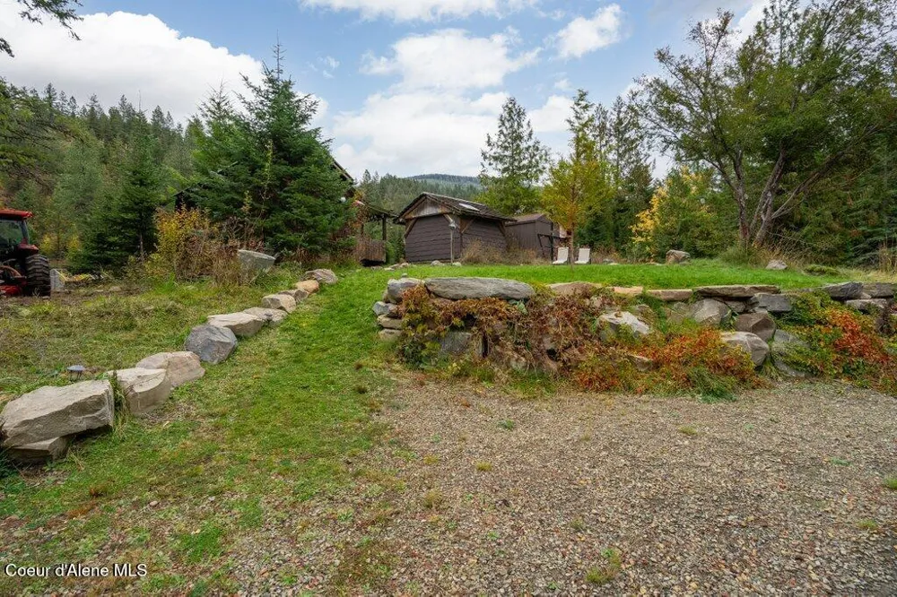 20308 E Canary Creek Road Cataldo, ID 83810