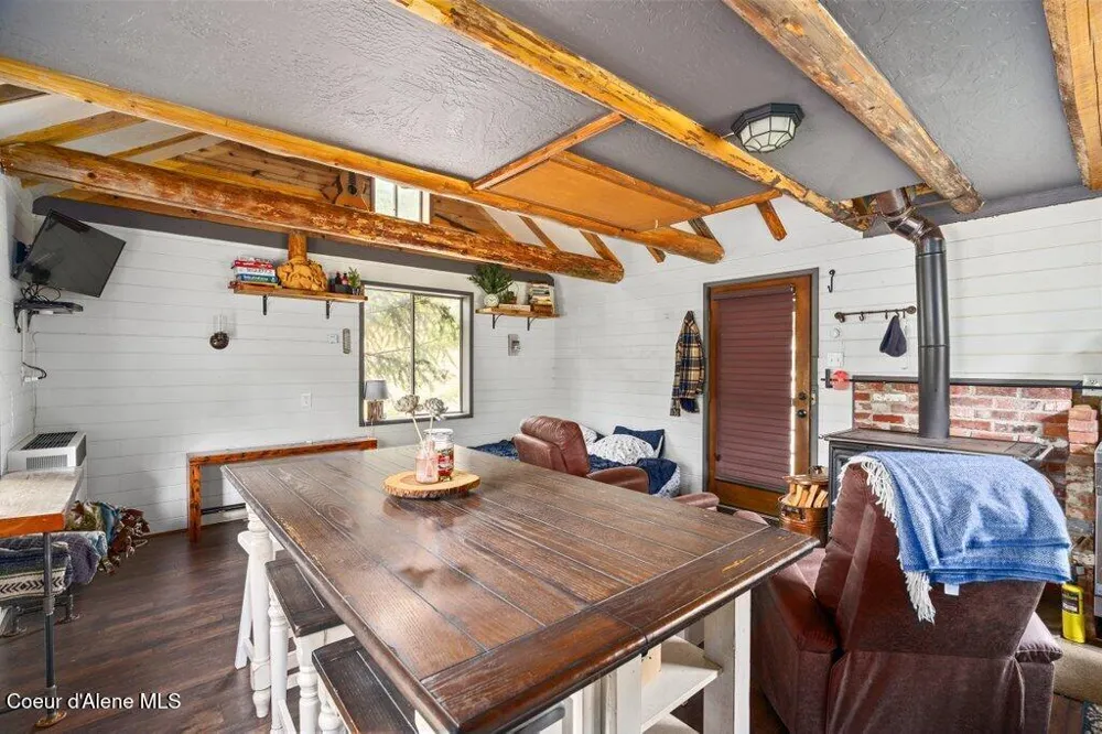 20308 E Canary Creek Road Cataldo, ID 83810