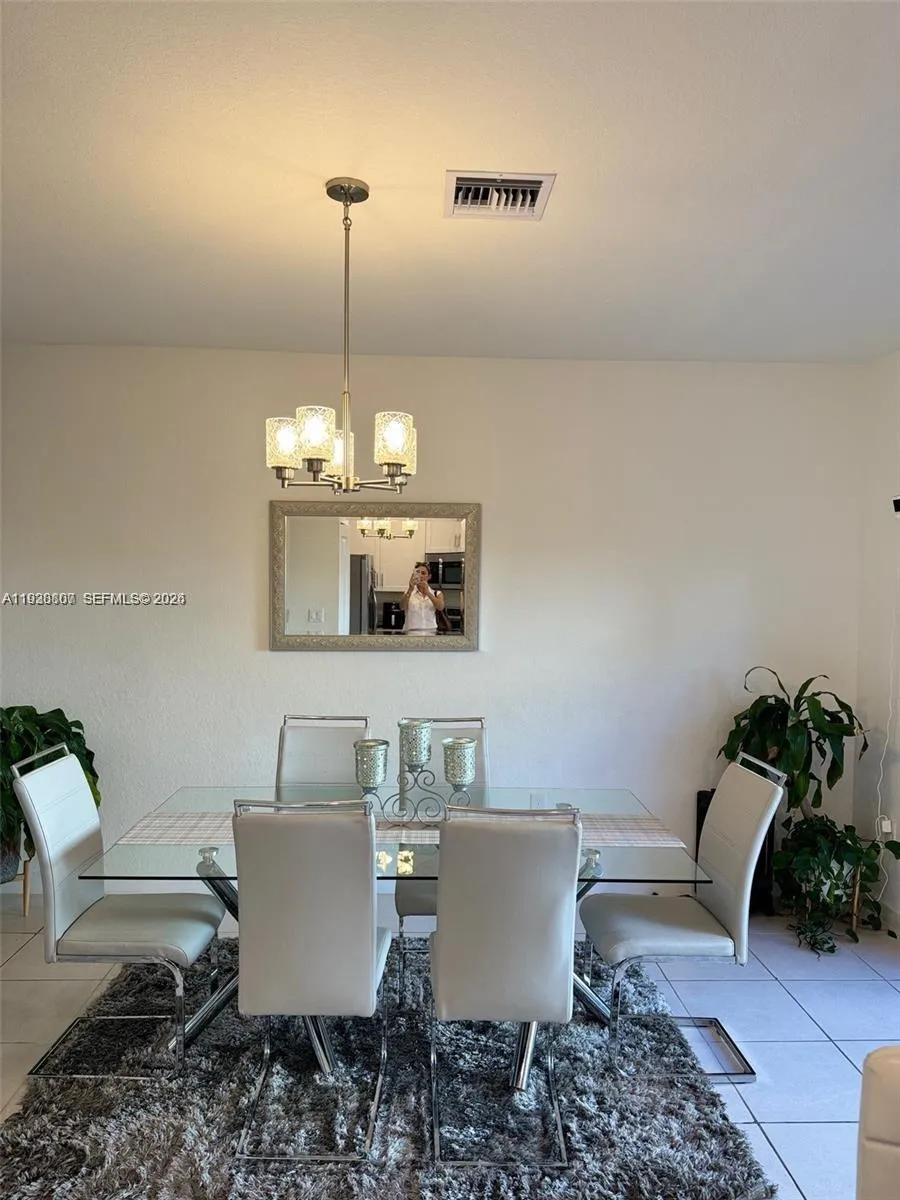 21441 NE 3rd Pl Miami, FL 33179