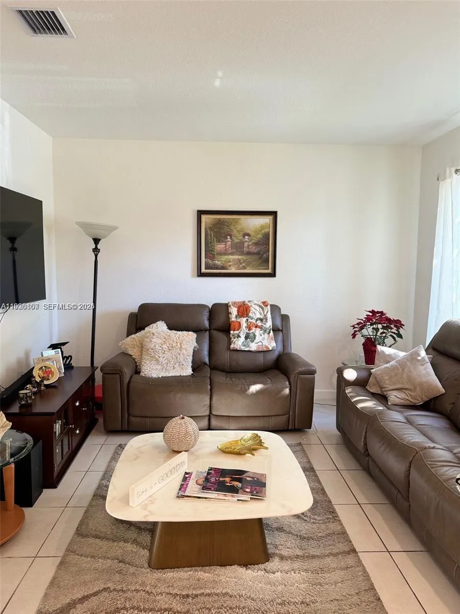 21441 NE 3rd Pl Miami, FL 33179