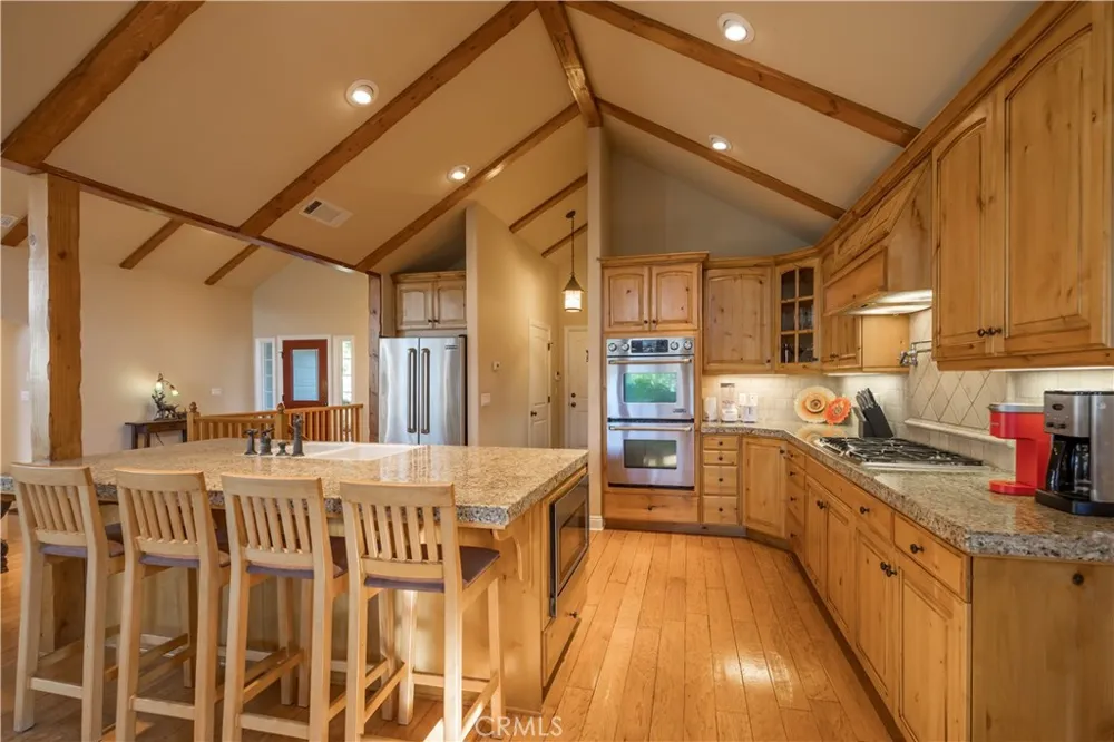 173 Grizzly Road Lake Arrowhead, CA 92352