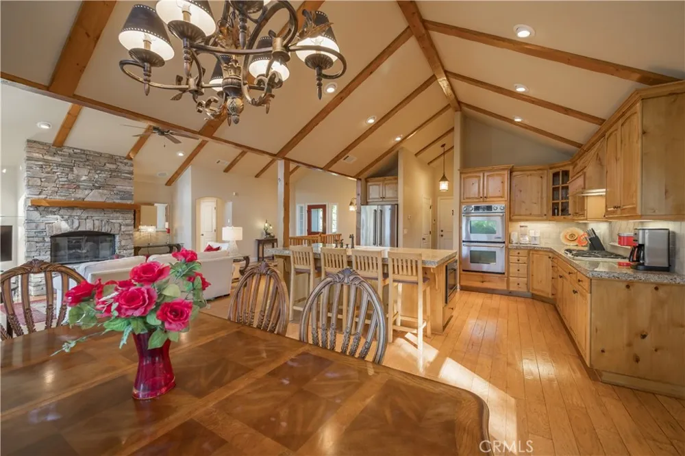 173 Grizzly Road Lake Arrowhead, CA 92352