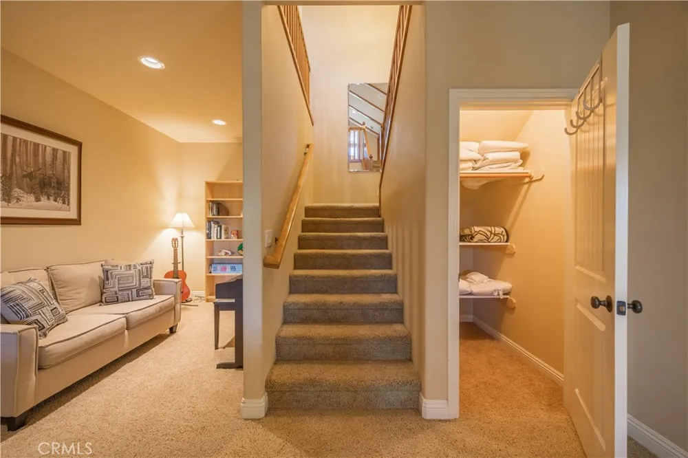 173 Grizzly Road Lake Arrowhead, CA 92352