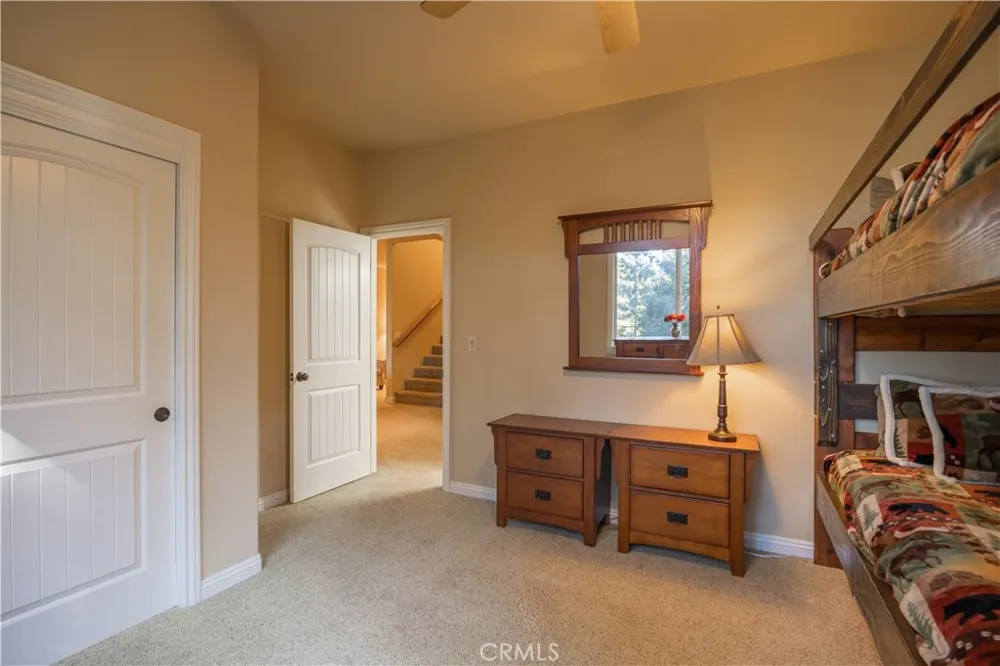 173 Grizzly Road Lake Arrowhead, CA 92352
