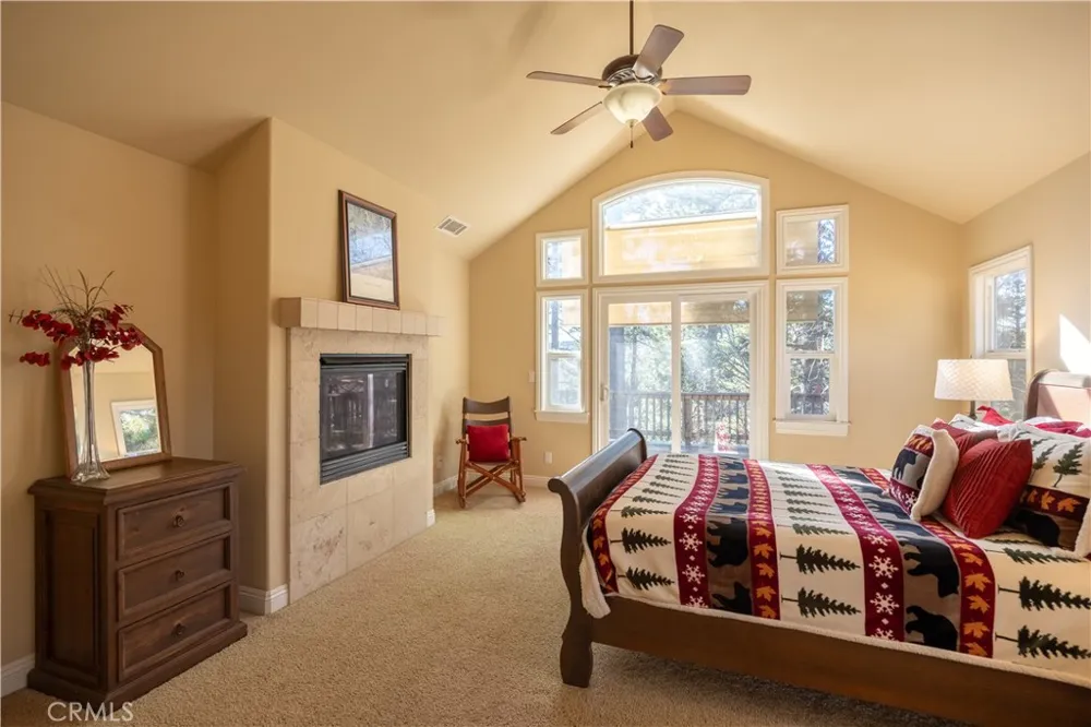 173 Grizzly Road Lake Arrowhead, CA 92352