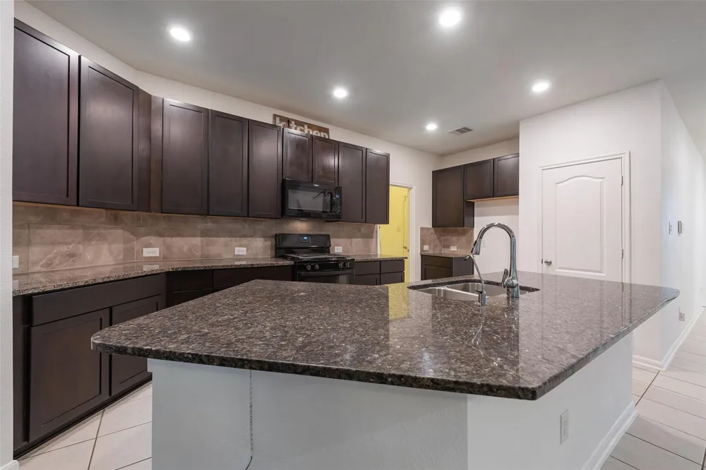 4006 Streambed Trail Houston, TX 77068