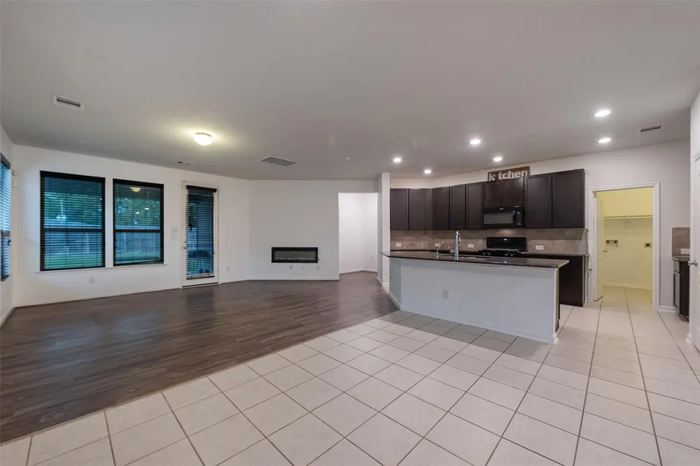 4006 Streambed Trail Houston, TX 77068