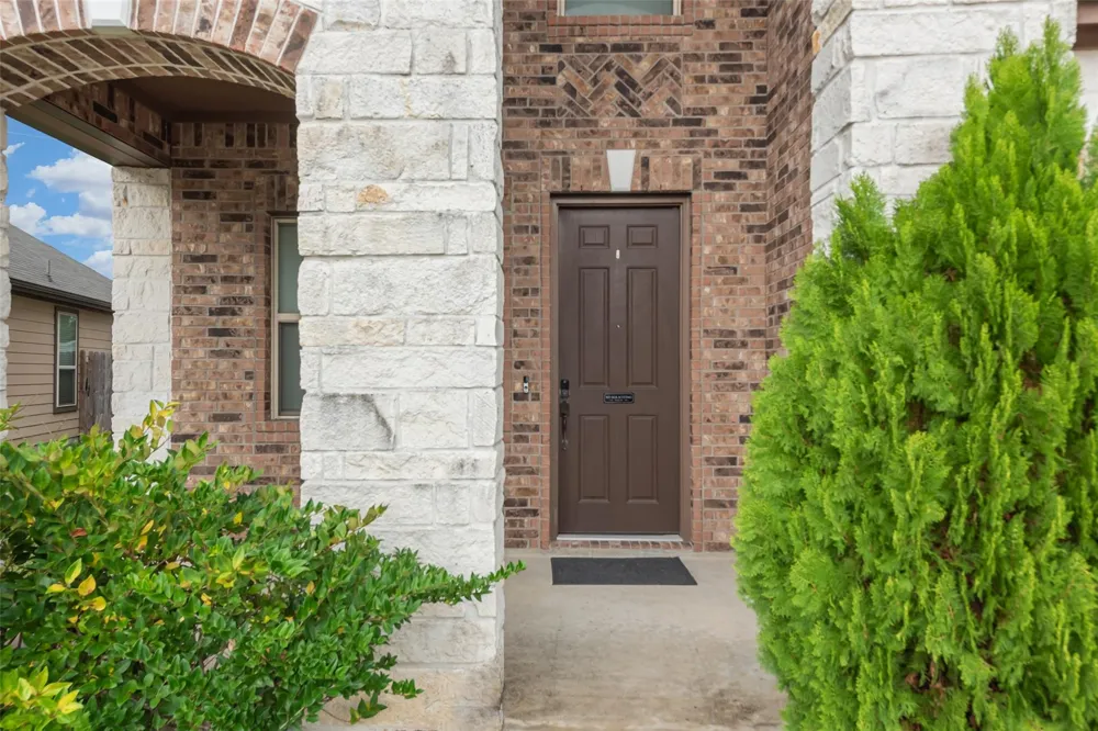 4006 Streambed Trail Houston, TX 77068