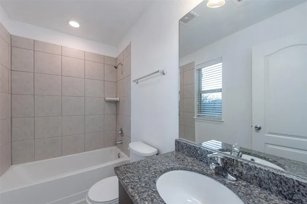 4006 Streambed Trail Houston, TX 77068