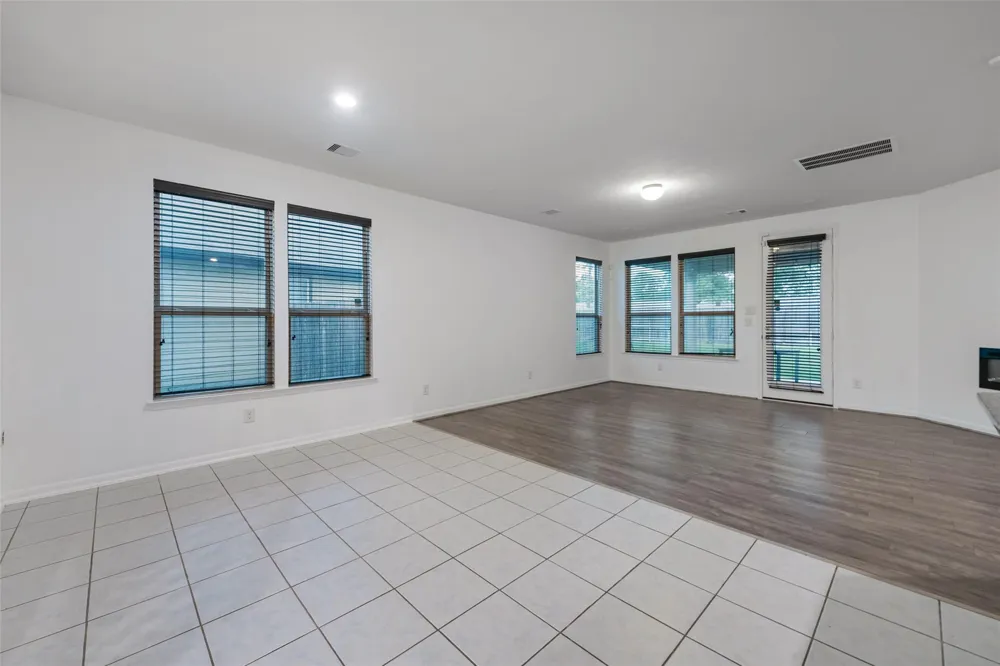 4006 Streambed Trail Houston, TX 77068