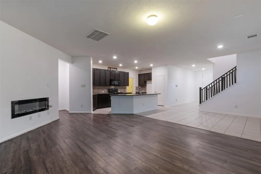4006 Streambed Trail Houston, TX 77068