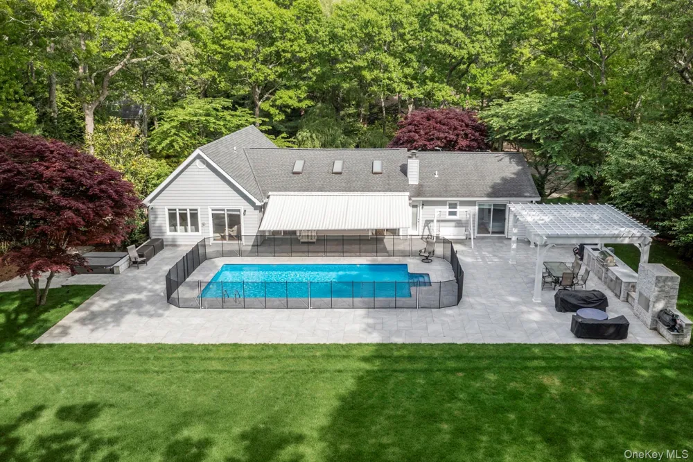 47 Bridle Path Remsenburg, NY 11960
