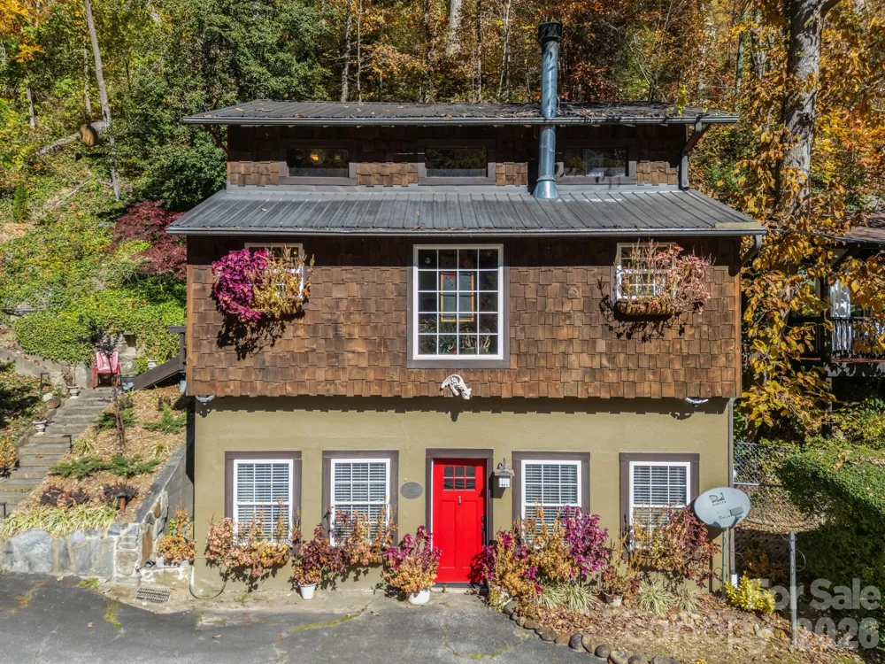 712 Main Street Chimney Rock, NC 28720