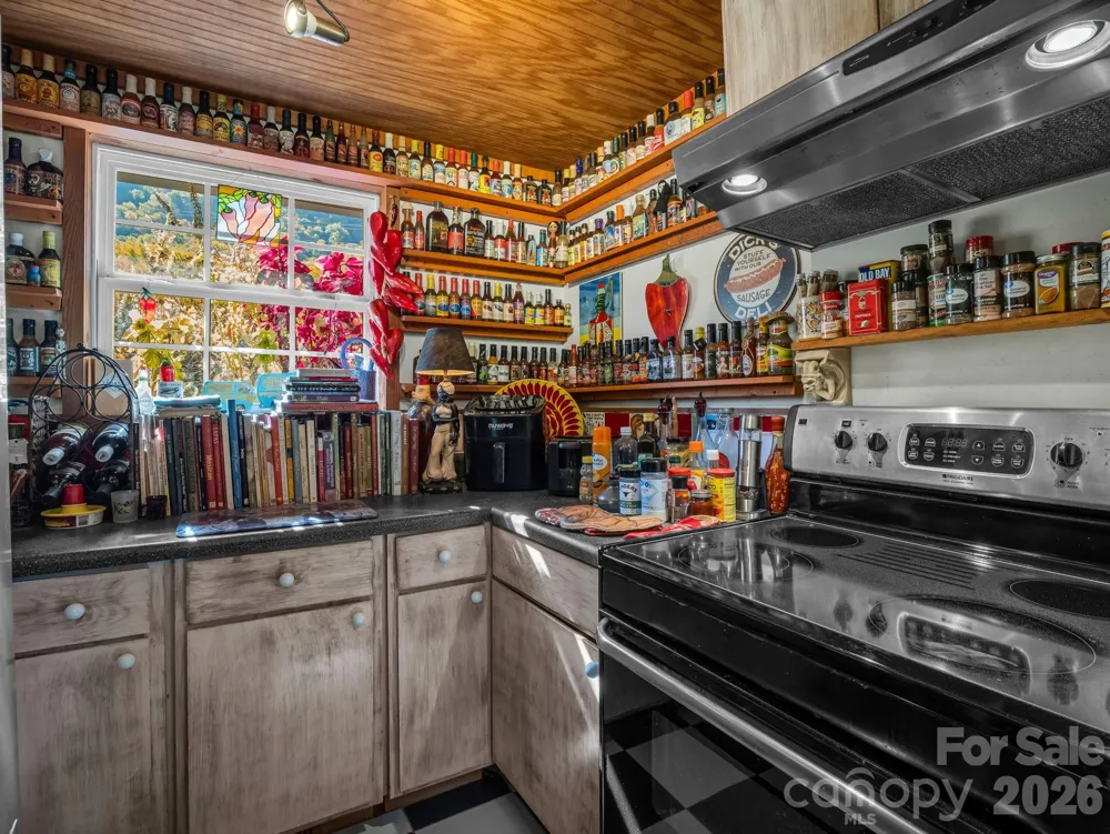 712 Main Street Chimney Rock, NC 28720