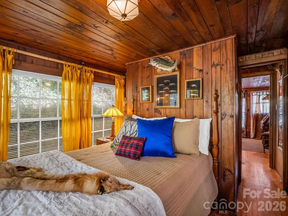 712 Main Street Chimney Rock, NC 28720