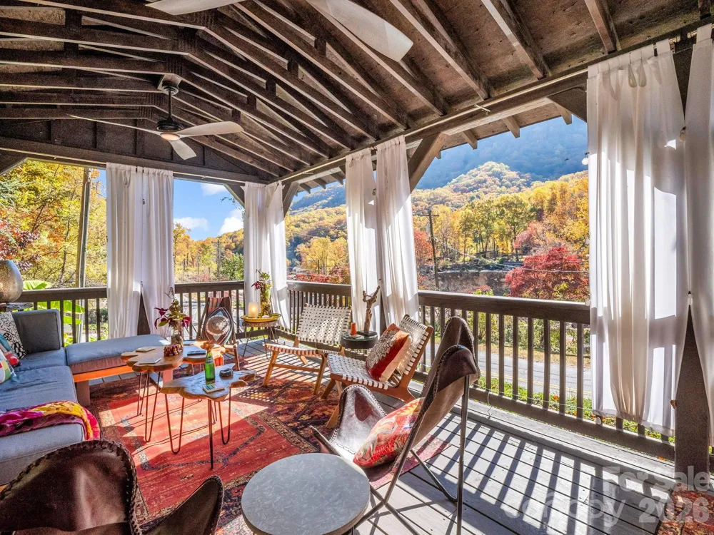 712 Main Street Chimney Rock, NC 28720
