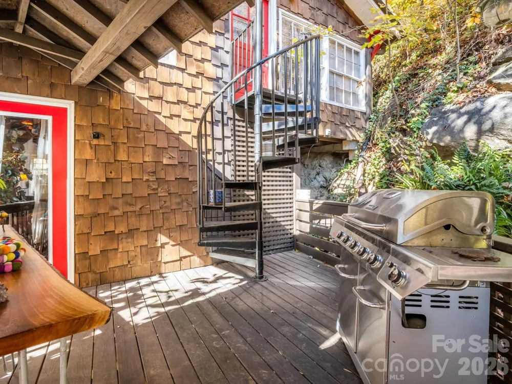 712 Main Street Chimney Rock, NC 28720