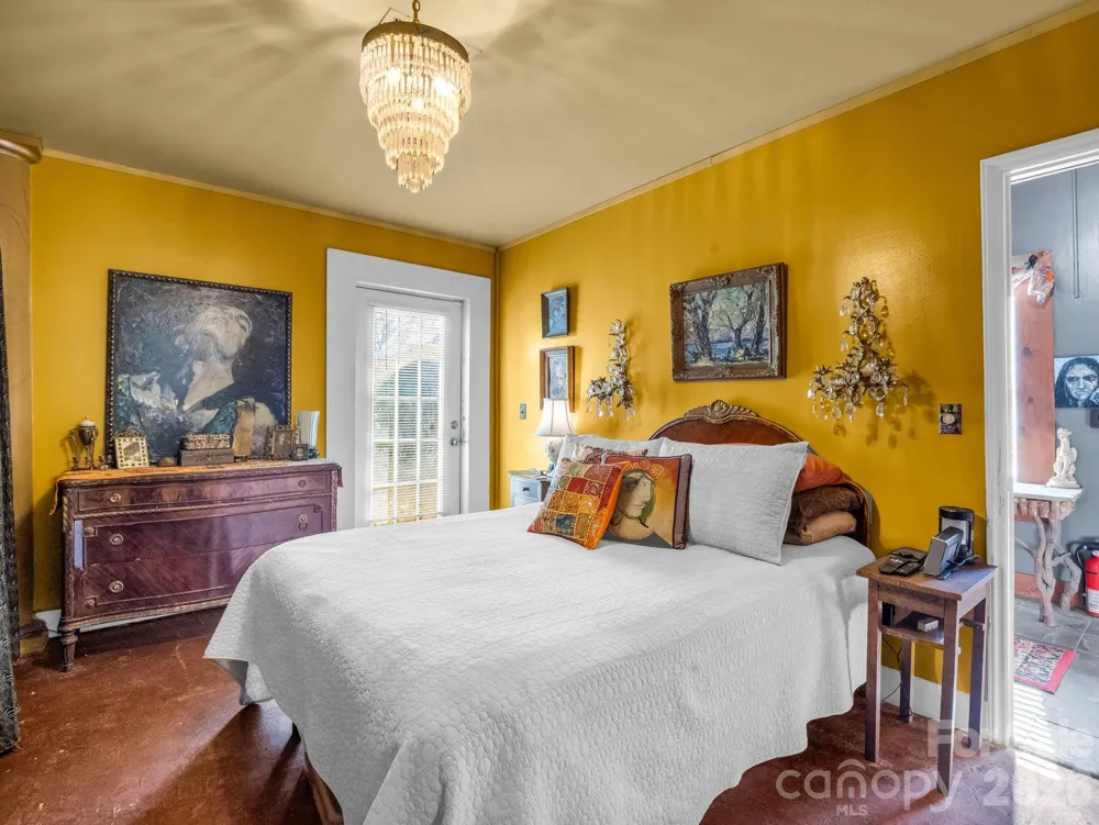 712 Main Street Chimney Rock, NC 28720