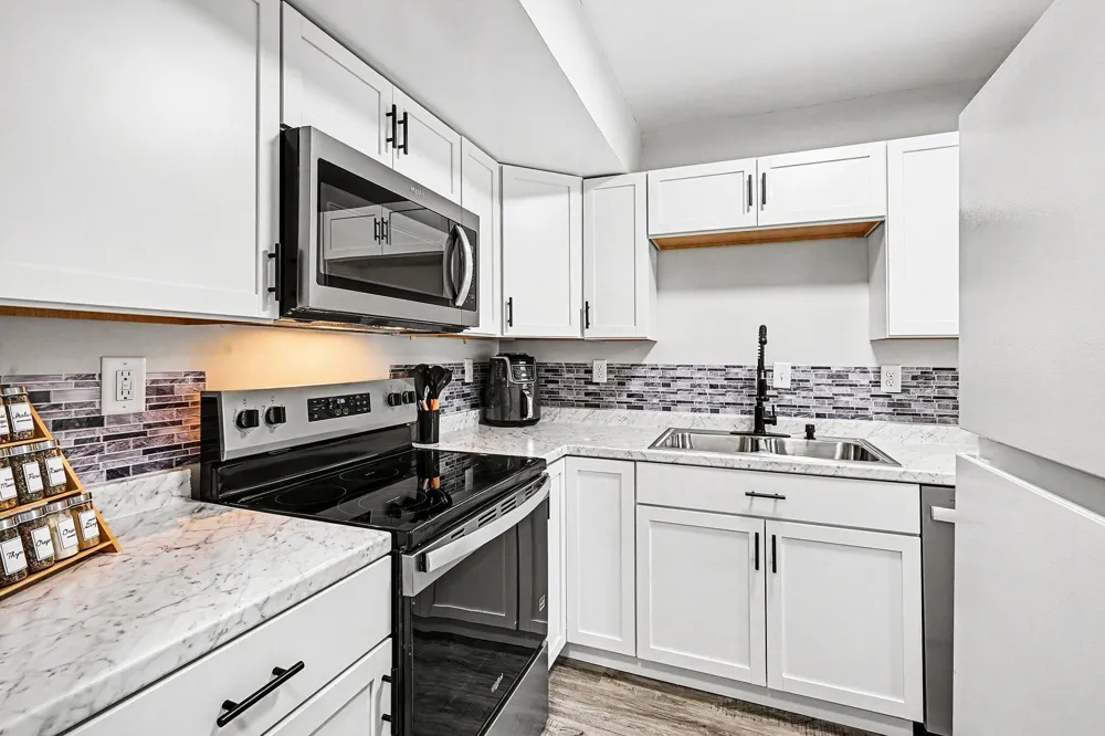 3407 Kenbrooke Court Kalamazoo, MI 49006