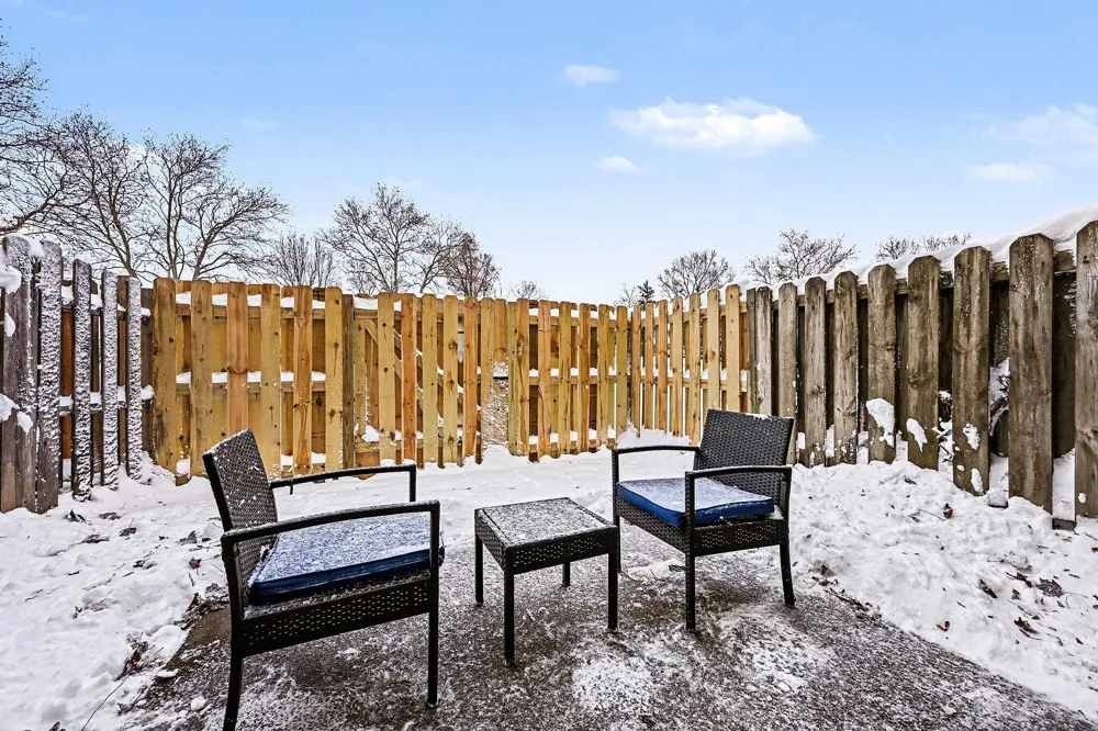 3407 Kenbrooke Court Kalamazoo, MI 49006