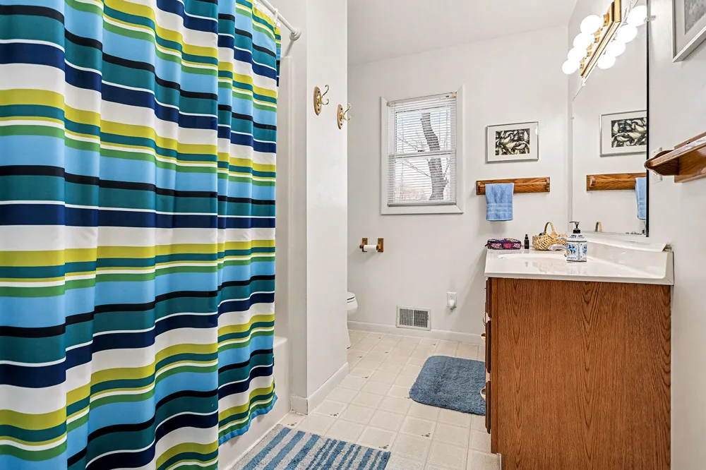 61100 Quinnesec Road Cassopolis, MI 49031