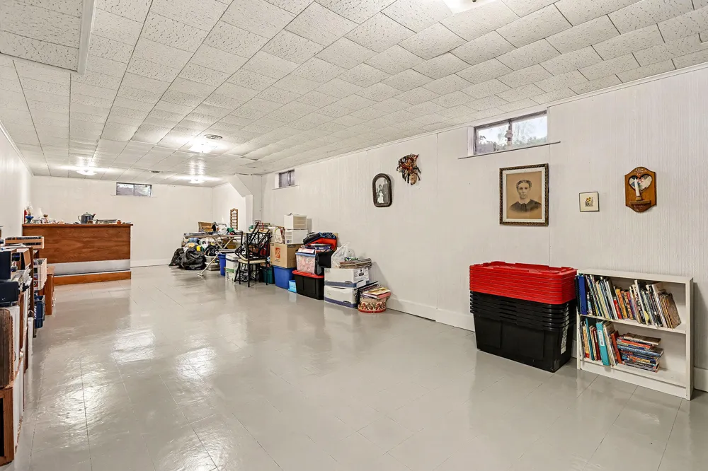 61100 Quinnesec Road Cassopolis, MI 49031