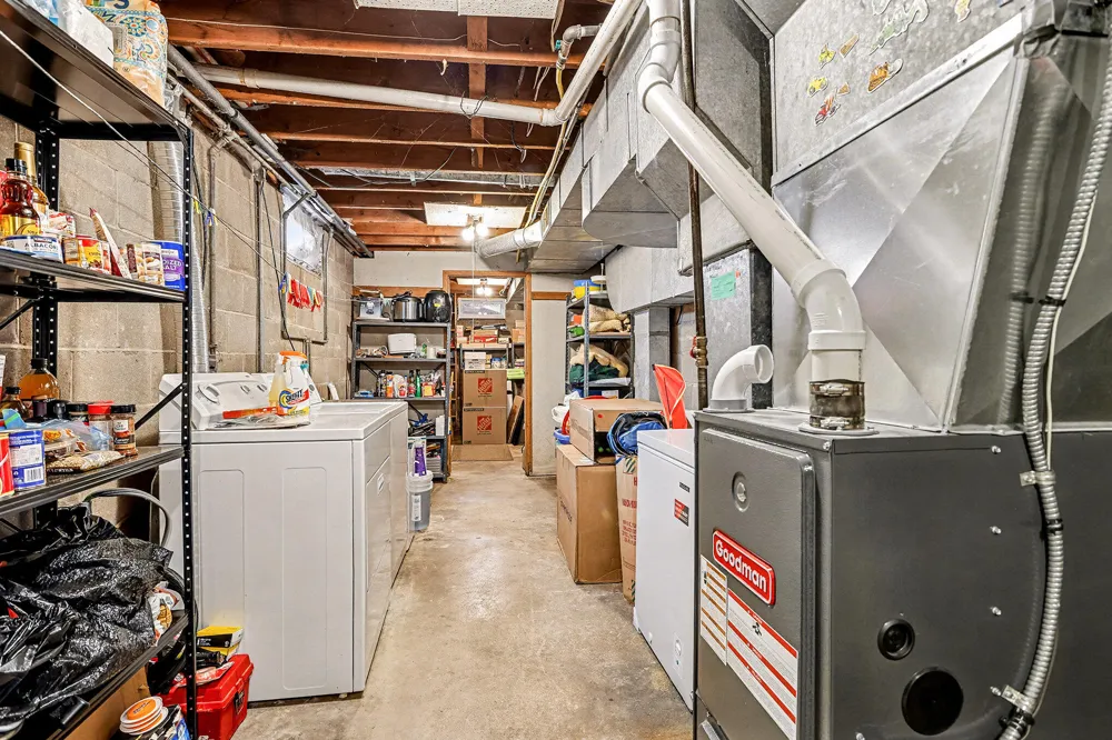 61100 Quinnesec Road Cassopolis, MI 49031