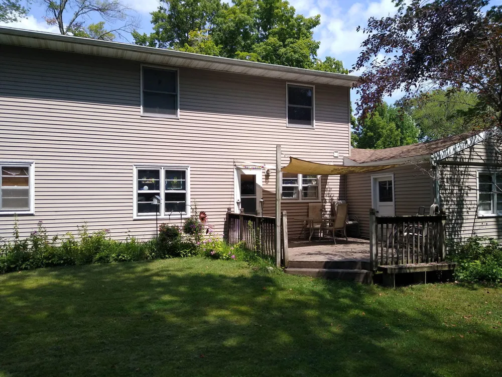 61100 Quinnesec Road Cassopolis, MI 49031