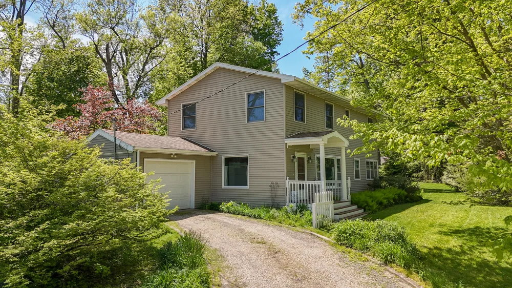 61100 Quinnesec Road Cassopolis, MI 49031