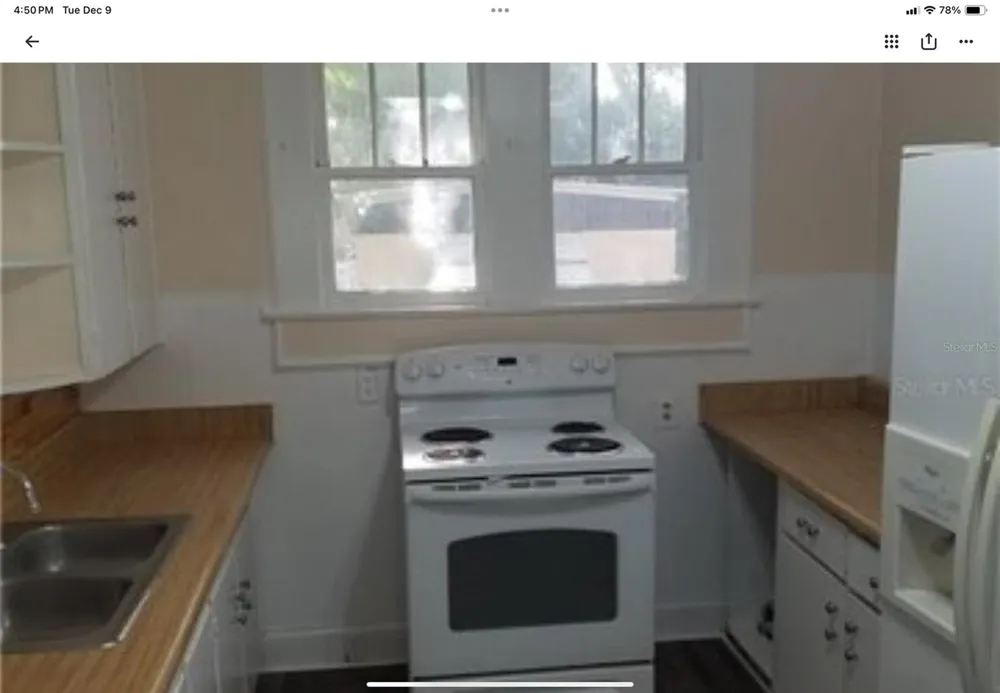 5612 WOODWARD AVENUE Zellwood, FL 32798
