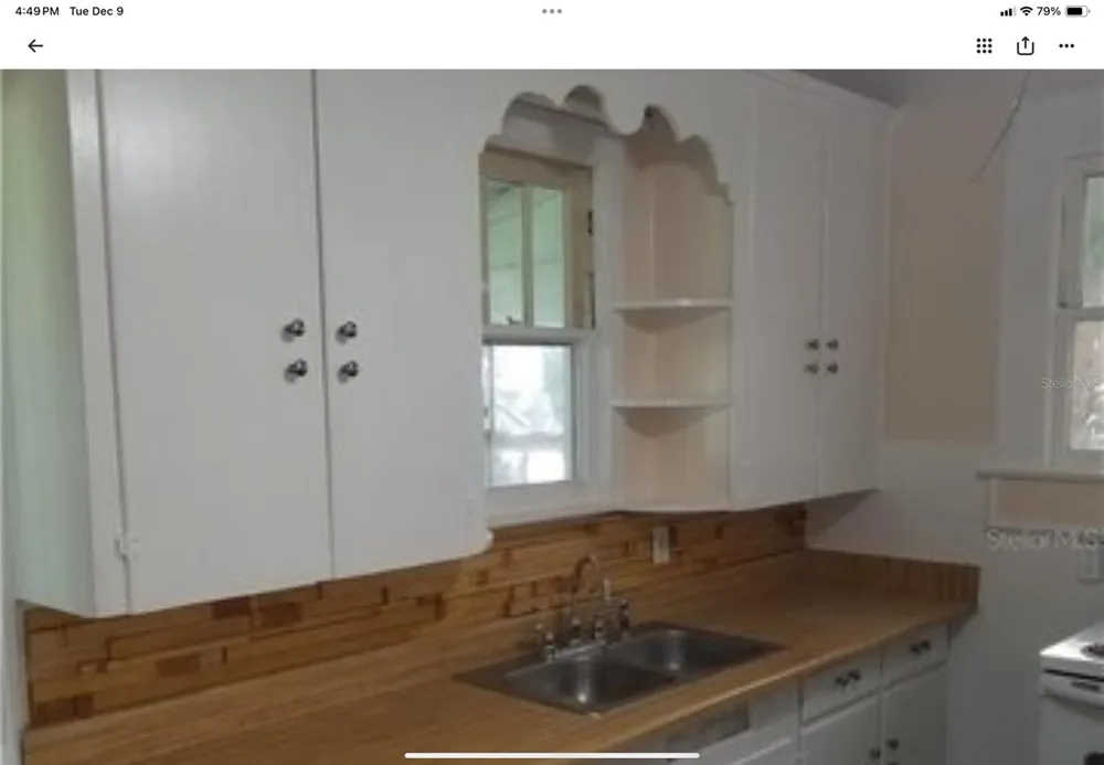 5612 WOODWARD AVENUE Zellwood, FL 32798