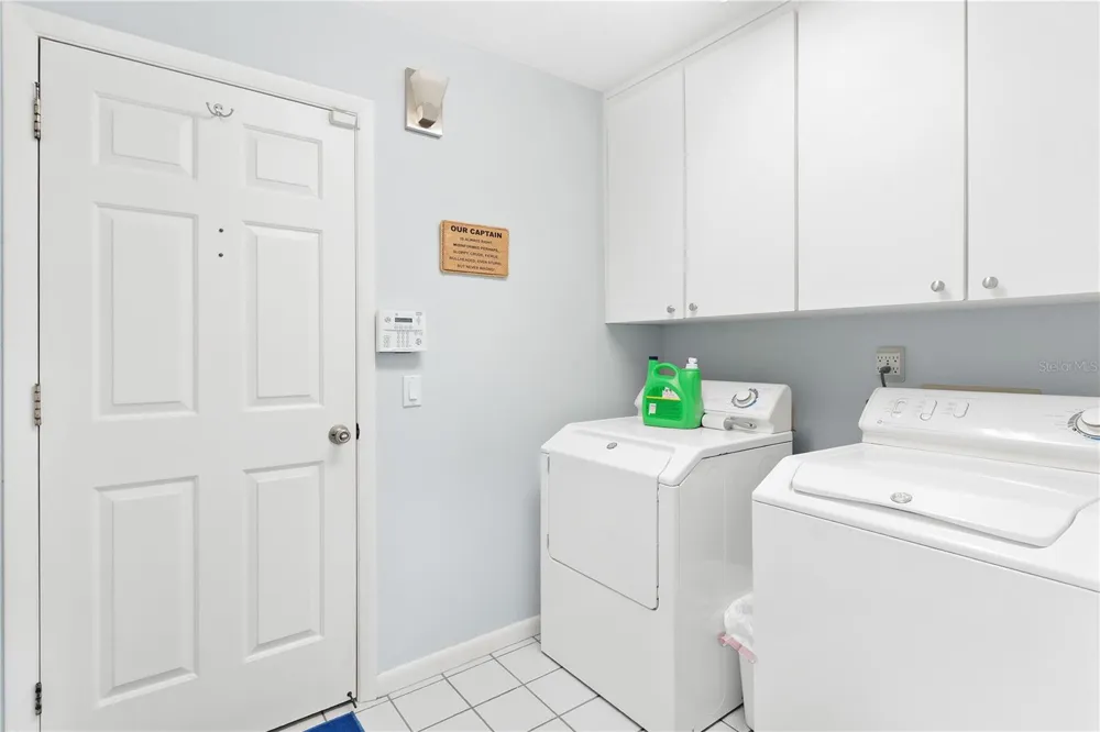 402 CLUSTERWOOD DRIVE Yalaha, FL 34797