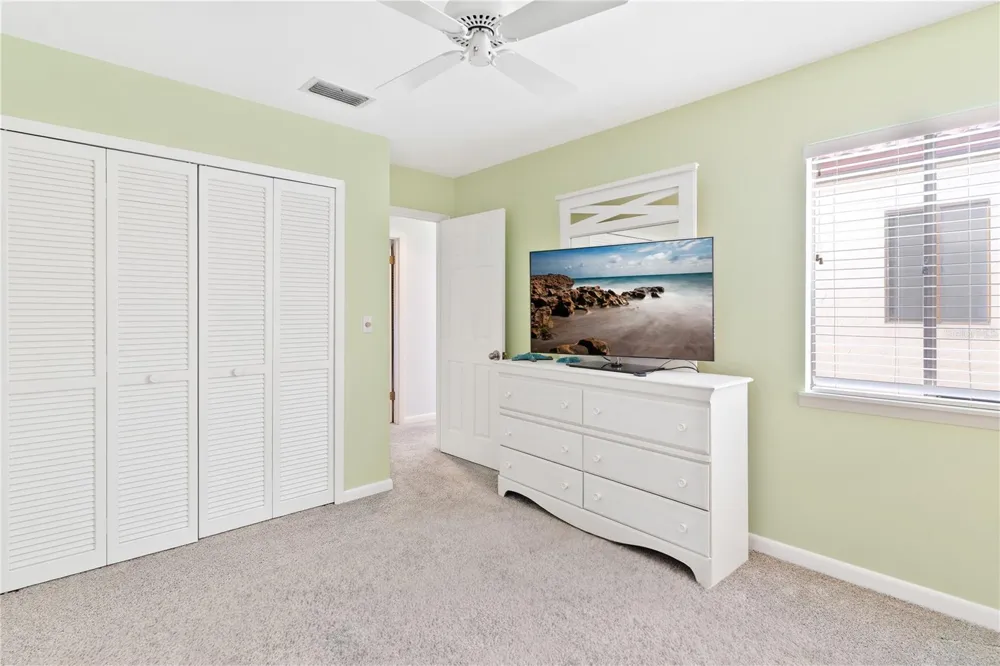 402 CLUSTERWOOD DRIVE Yalaha, FL 34797