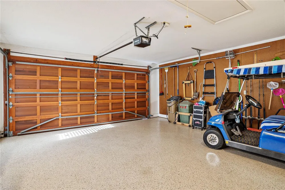 402 CLUSTERWOOD DRIVE Yalaha, FL 34797