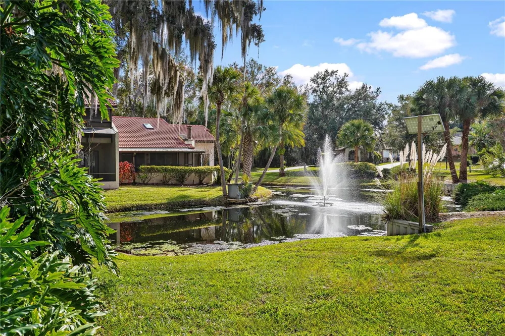 402 CLUSTERWOOD DRIVE Yalaha, FL 34797