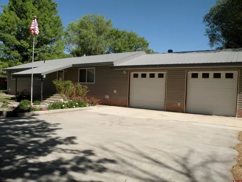 595 W 6th Avenue
