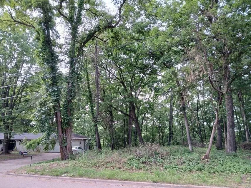 1272 Westlake Woods Drive Battle Creek, MI 49037