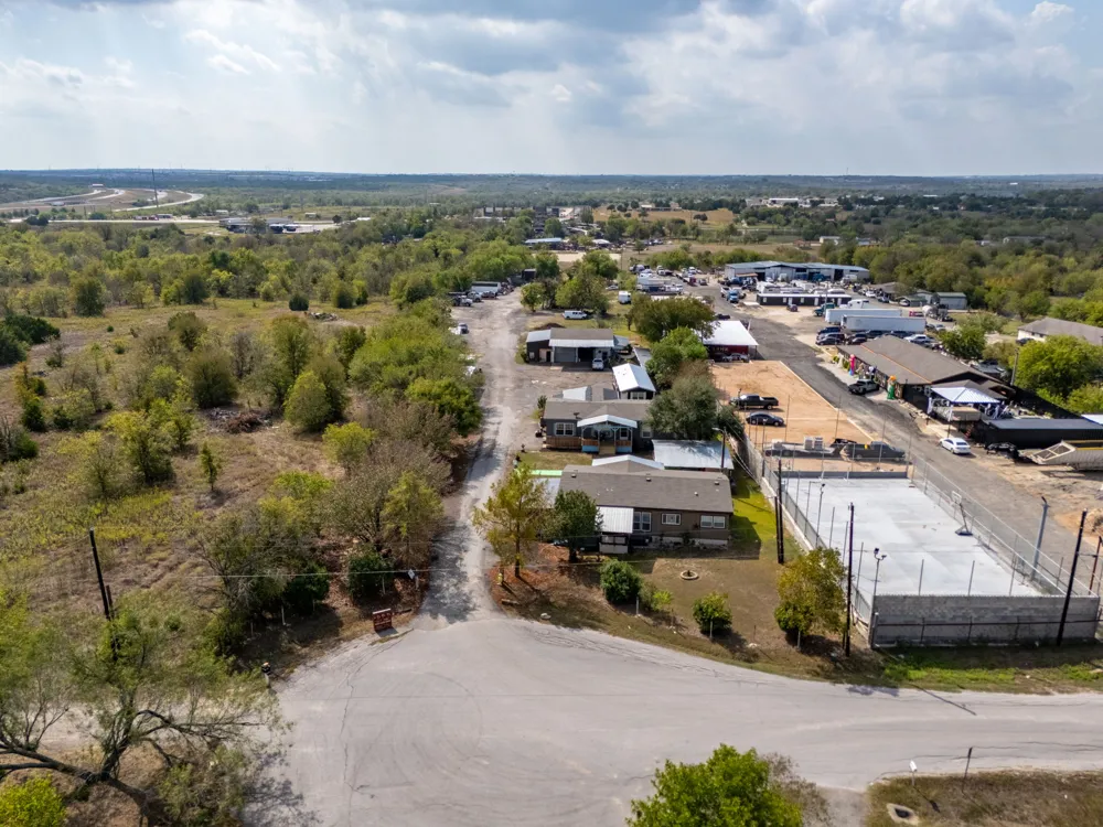 10811 San Jose Avenue Del Valle, TX 78617